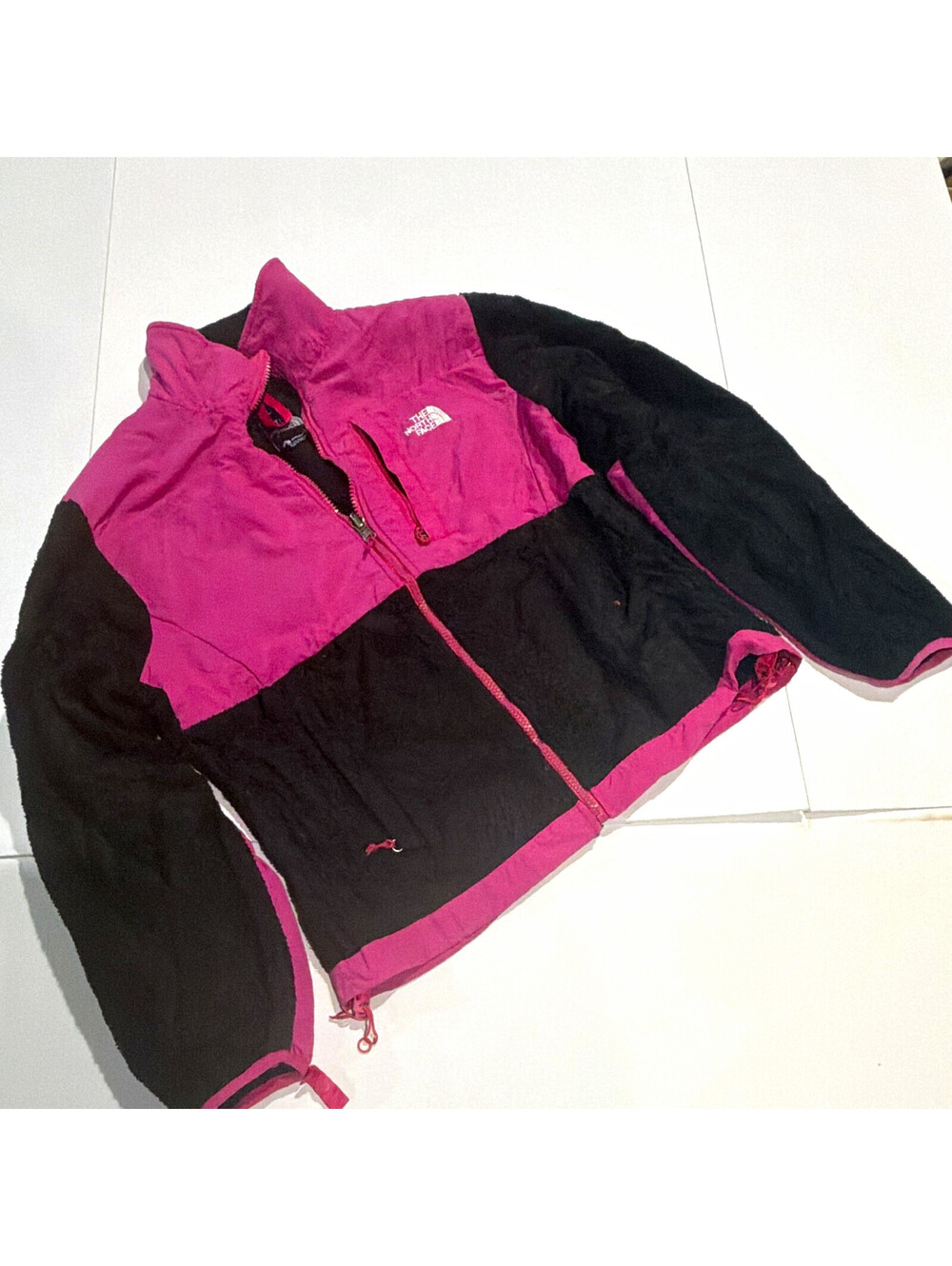 The North Face Women’s Denali Pink/Black Solid Logo Full Zip Short Jacket M